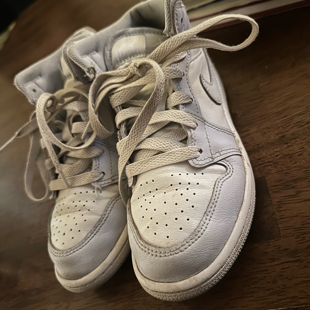 Nike Kids Light Gray and White High-Top Sneakers - Picture 3 of 7